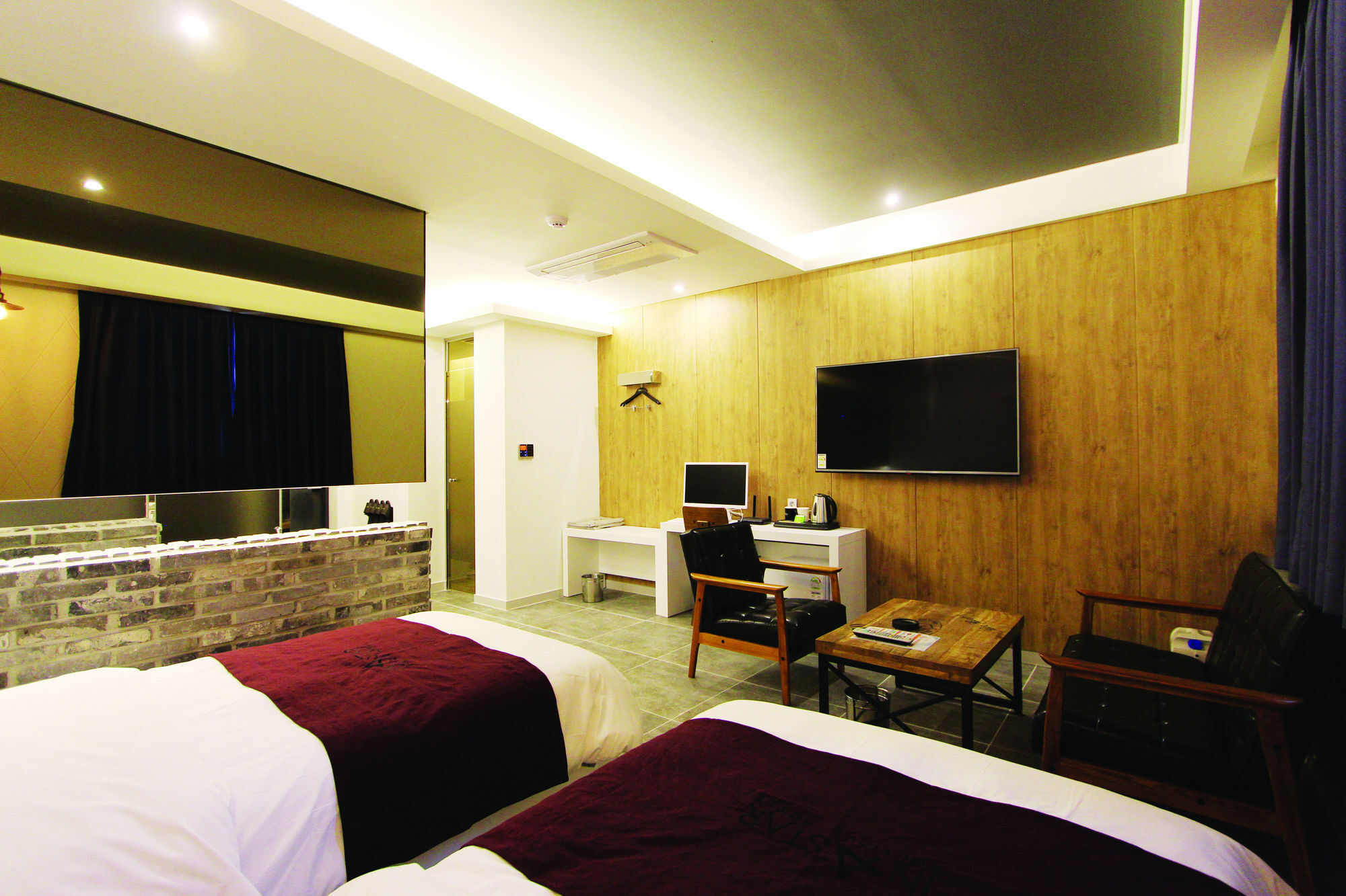 Instar Tourist Hotel Daegu Exterior photo